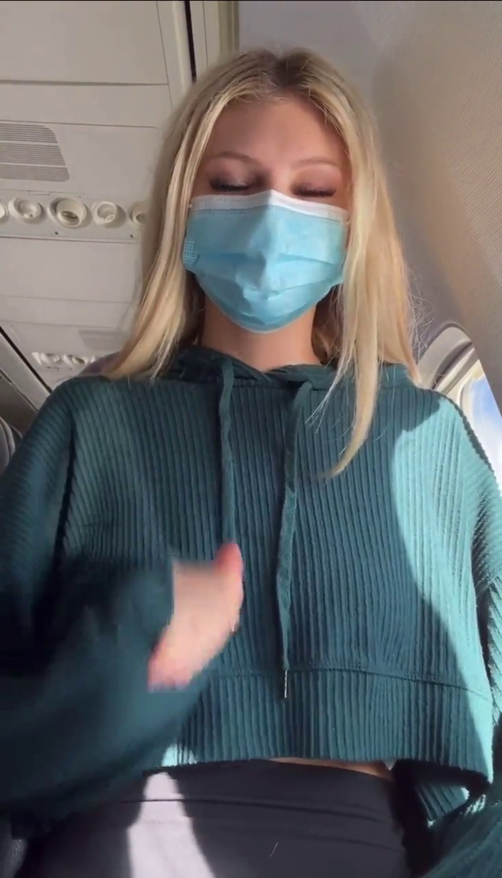 Blonde teen risky flash